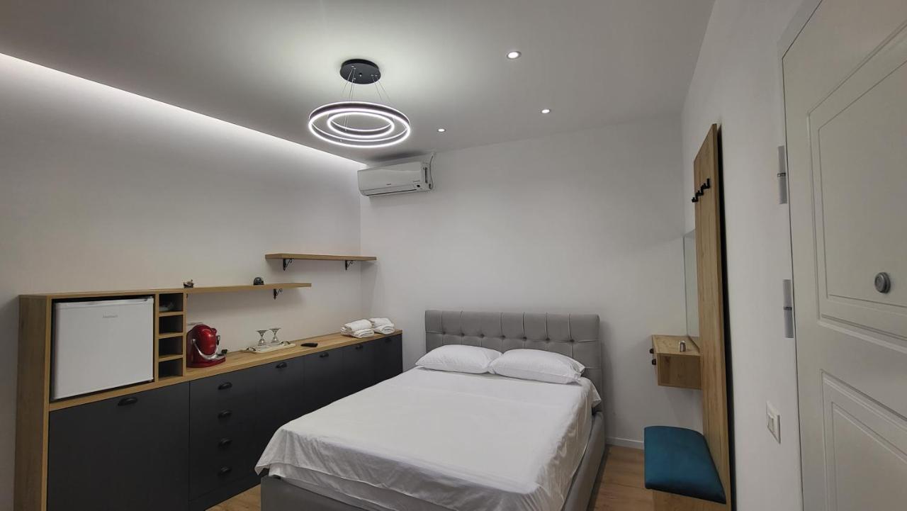 Karanxha'S Room Tiran Dış mekan fotoğraf