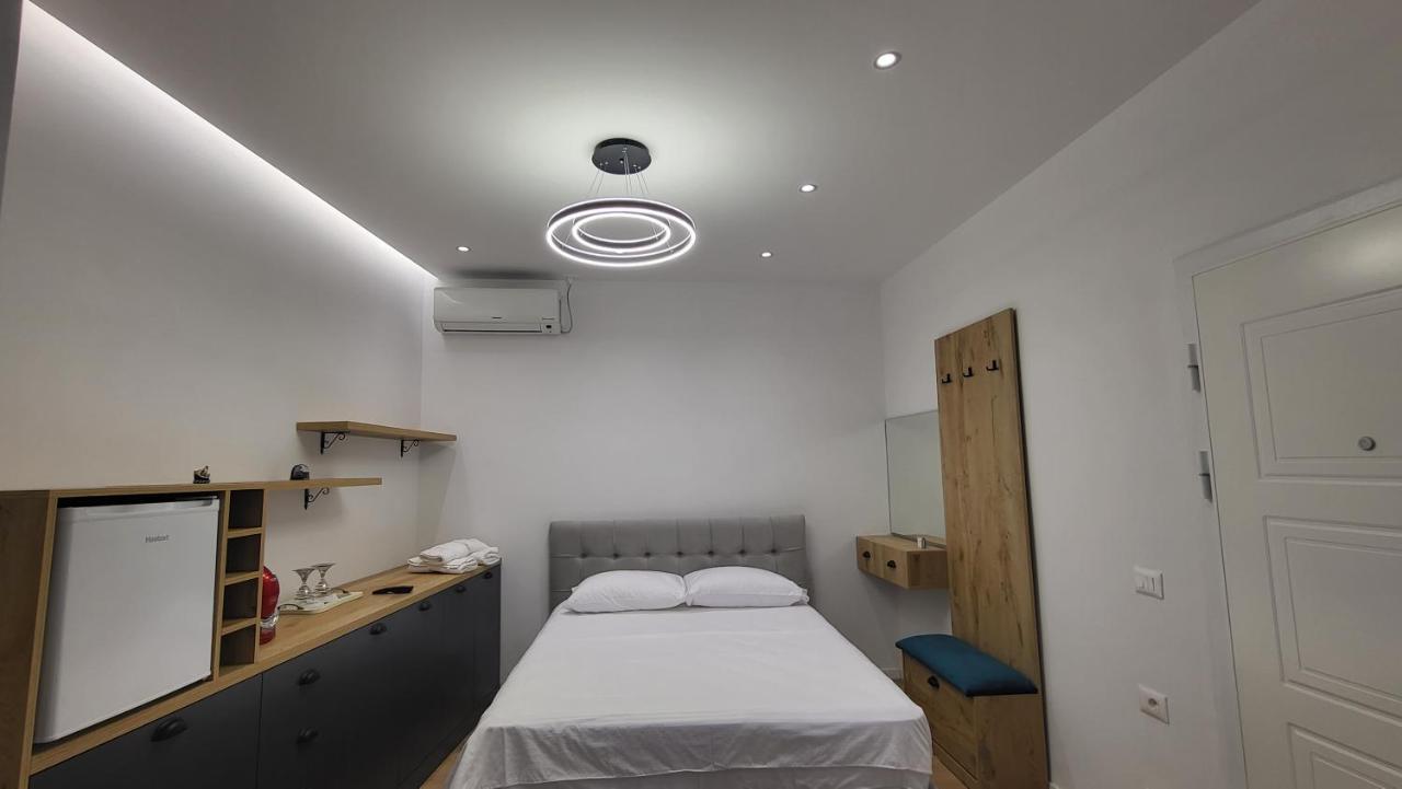 Karanxha'S Room Tiran Dış mekan fotoğraf